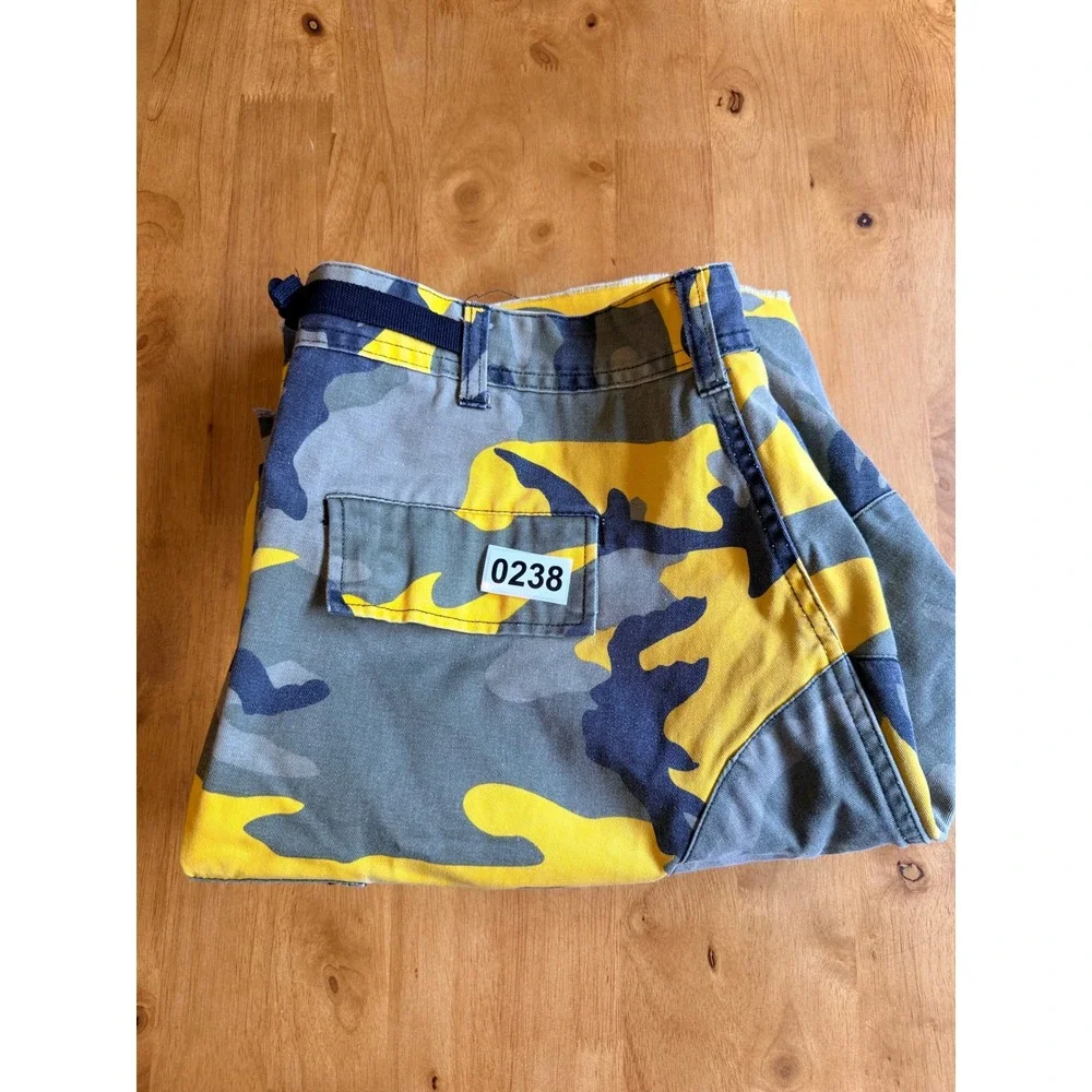 Rothco Ultra Force BDU Yellow Camo Cargo Shorts Mens Large Regular Frayed Hem